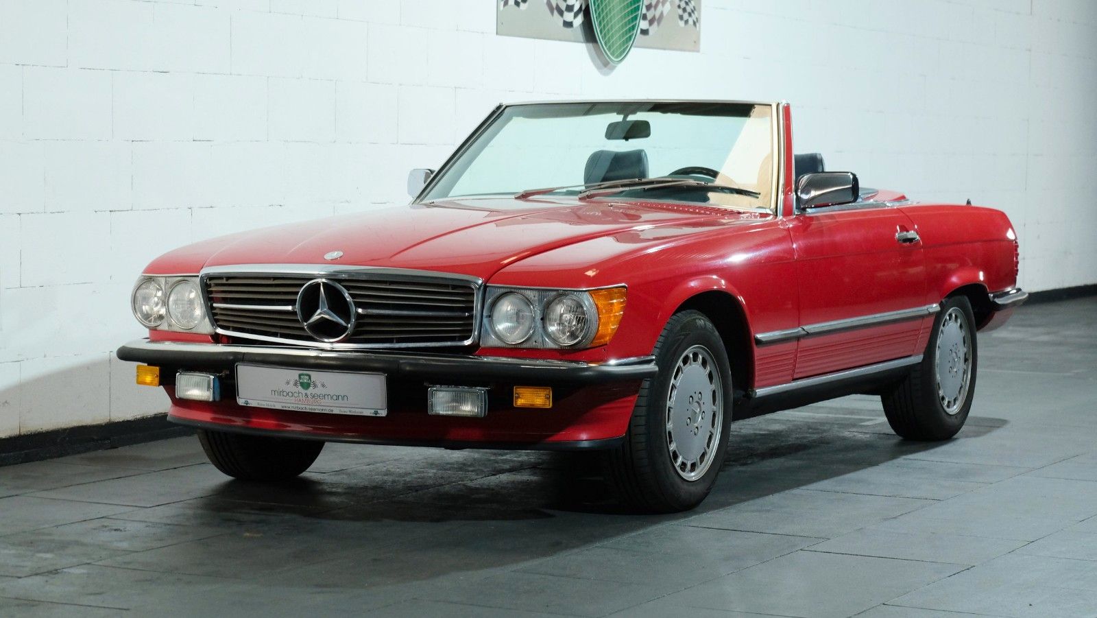 Mercedes-Benz SL 560
