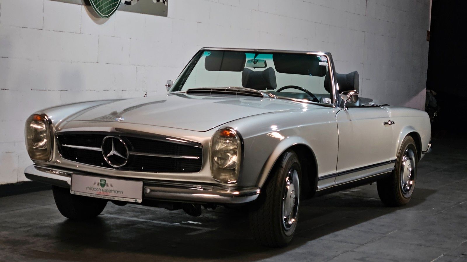 Mercedes-Benz 230 SL Pagode – 3-Sitzer mit Automatik