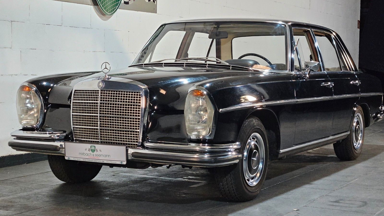 Mercedes-Benz NUR 1 VORBESITZER!